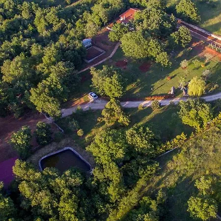 Homes D&d Holiday home