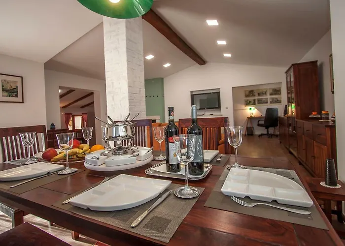 Ferienhaus Homes D&d Pula